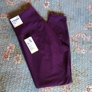 Women’s Old Navy High Rise Leggings Large